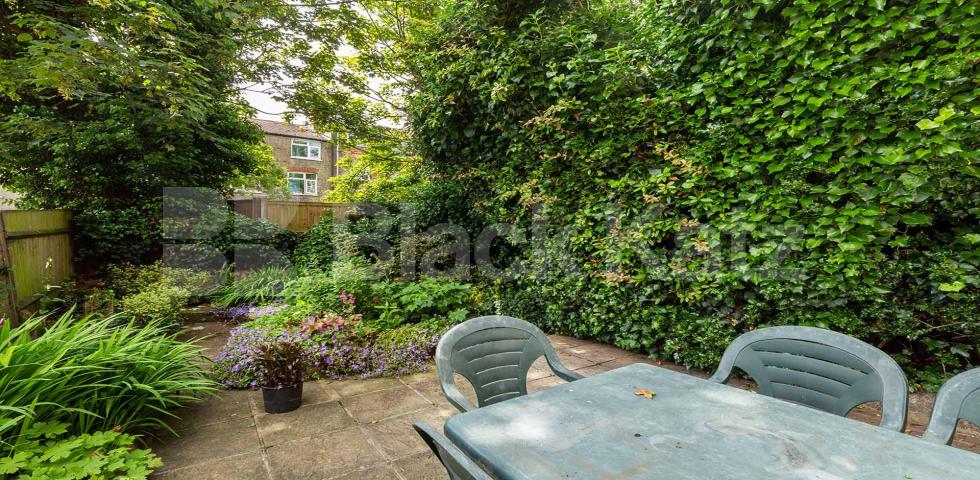 			6 Bedroom, 3 bath, 2 reception House			 Duckett Road, HARRINGAY - HORNSEY